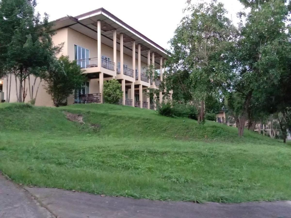 Nakakiri Resort & Spa Hin Dat Ngoại thất bức ảnh