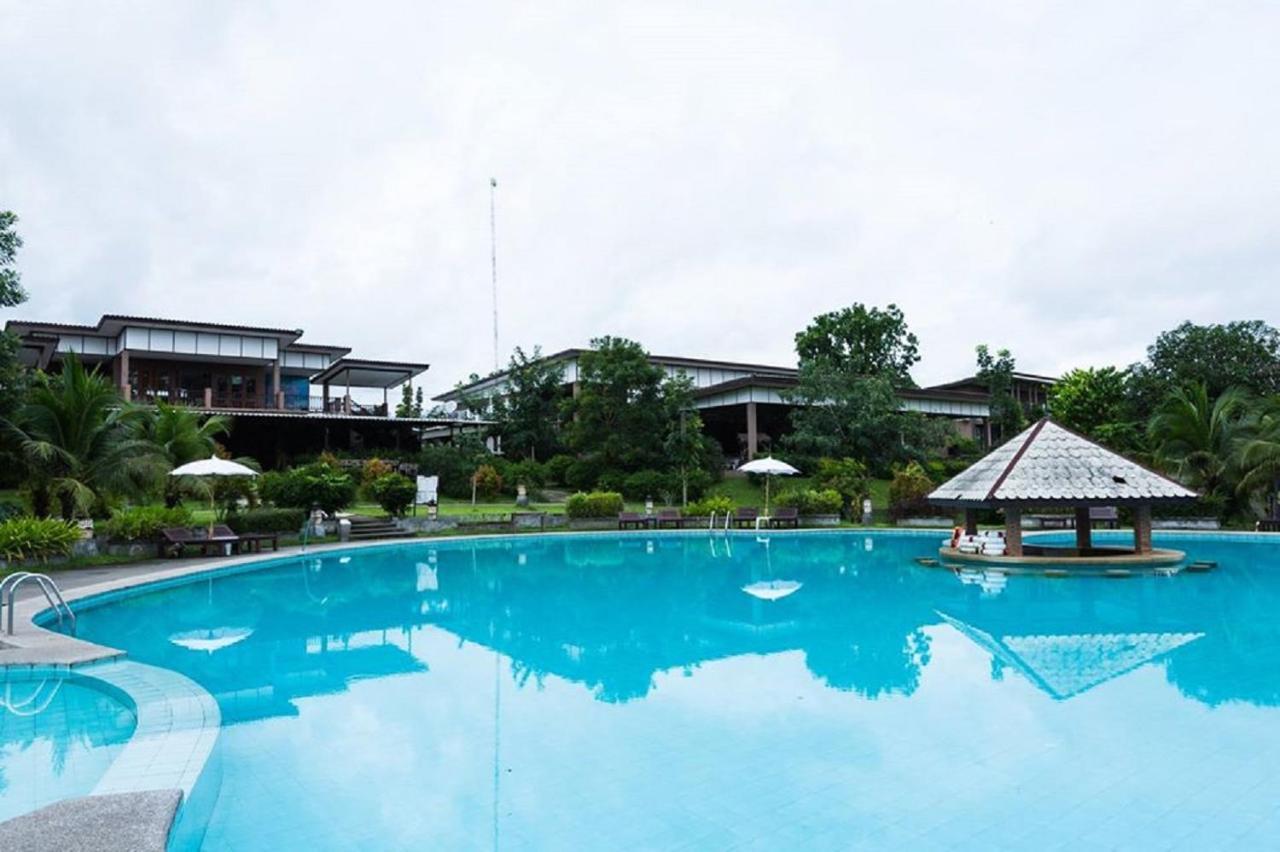 Nakakiri Resort & Spa Hin Dat Ngoại thất bức ảnh