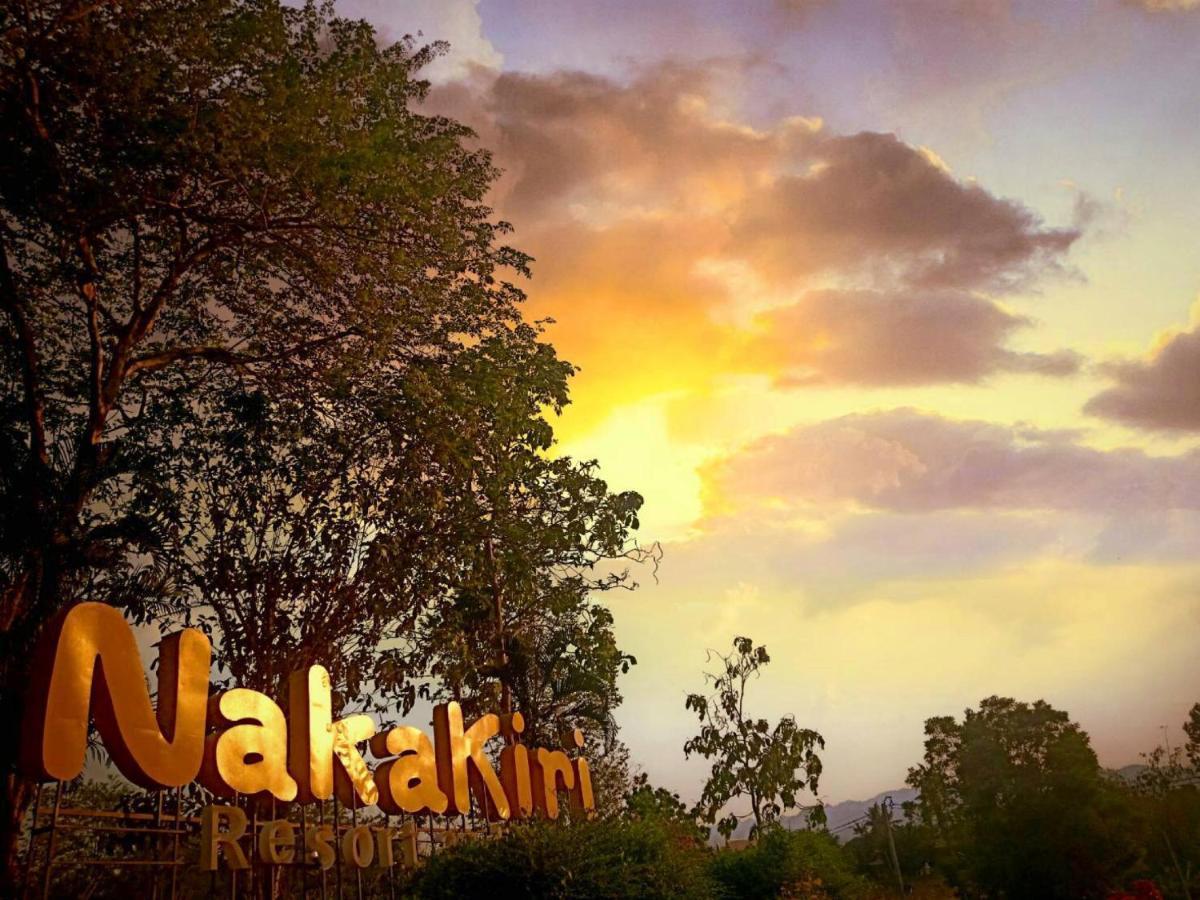 Nakakiri Resort & Spa Hin Dat Ngoại thất bức ảnh